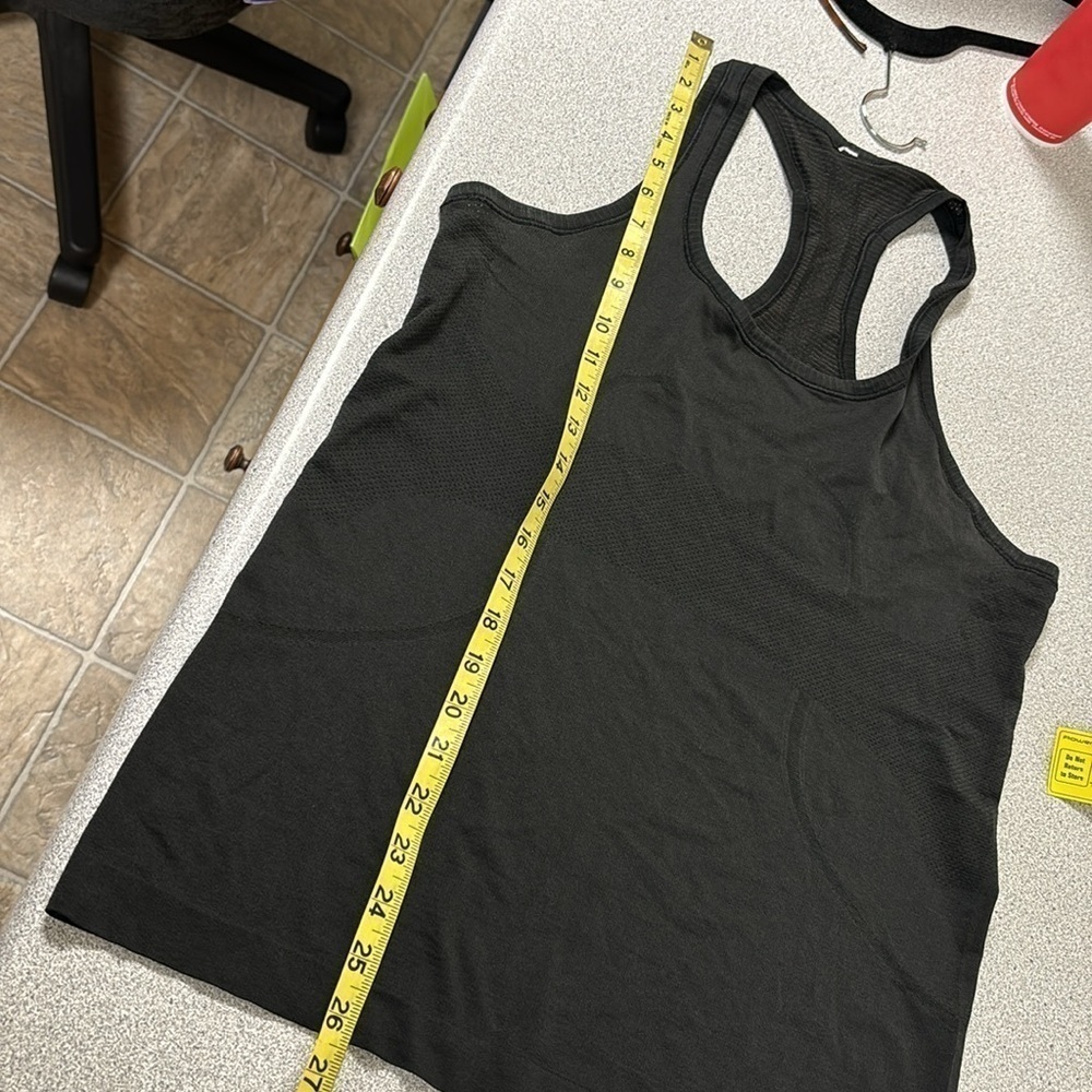 Lululemon Swiftly Tech Racerback - Picture 9 of 9